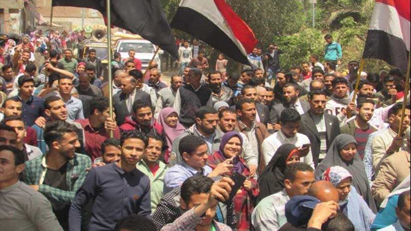 مسيرات حاشدة في المنصور