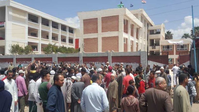 أهالي قرية الكنايس