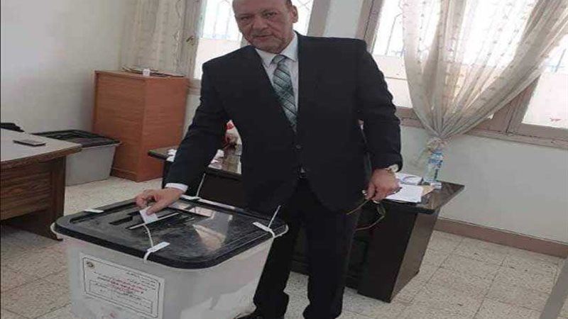 رئيس مصر الثورة عن