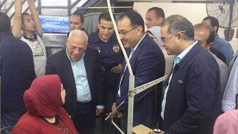 رئيس الوزراء يتفقد