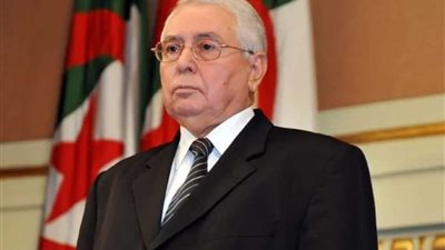 الرئيس الجزائري يعين رئيسًا جديدًا لشركة سوناطراك عملاق النفط الجزائري