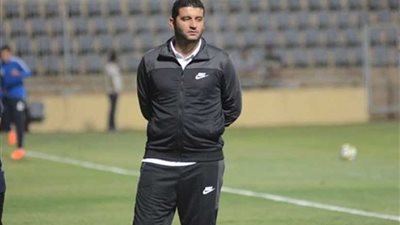 المدير الفني للزمالك يفتح ملف النجم الساحلي ويتلقى تقريرا عنه من أمير عزمي
