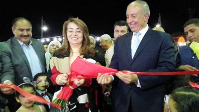وزيرة التضامن تفتتح معرض 
