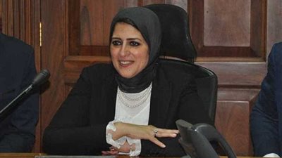 غداً.. وزيرة الصحة تودع الدفعة الأولى من الأطباء المسافرين للتدريب ببريطانيا