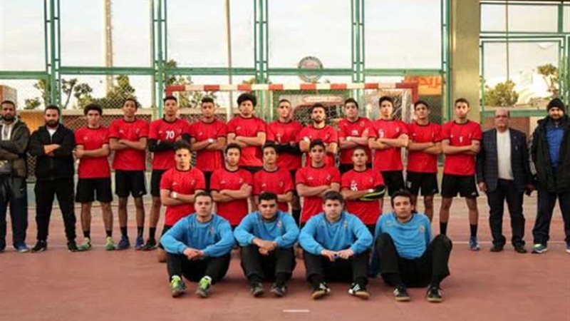 يد الأهلي 2002 يتوجون