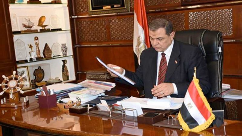 وزير القوى العاملة