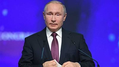 بوتين: لا أحد في العالم يرغب في قيود أو حروب تجارية باستثناء من يشرعونها