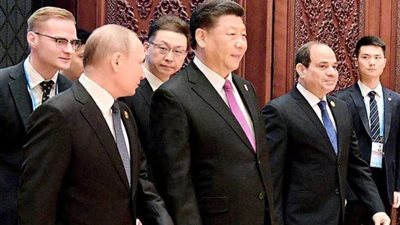 واثق الخطوة يمشي ملكاً مع الكبار