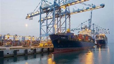 إغلاق مينائي السويس والزيتيات لسوء الأحوال الجوية