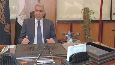 محافظ المنيا يهنئ البابا تواضروس ومطران الكاثوليك بعيد القيامة المجيد