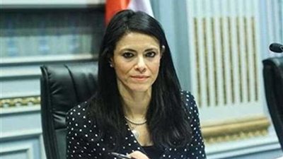 وزيرة السياحة تفتتح الجناح المصري المشارك في ملتقى سوق السفر العربي