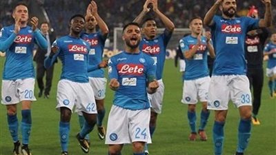 نابولي يفوز على فروسينوني بهدفين نظيفين في الدوري الإيطالي