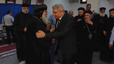 الأنبا مكاريوس يؤكد: المنيا قلب مصر النابض