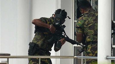 الشرطة السريلانكية تعتقل عددا من المشتبه بهم في تفجيرات 