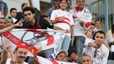 تزاحم جماهير الزمالك على أبواب برج العرب