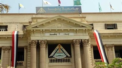 جامعة بنها توضح أسباب زيارة الفنان شعبان عبد الرحيم للمستشفى الجامعي
