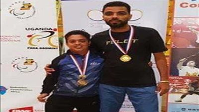 عبد الرحمن عيد يتوج بفضية وبرونزية للريشة الطائرة بأوغندا