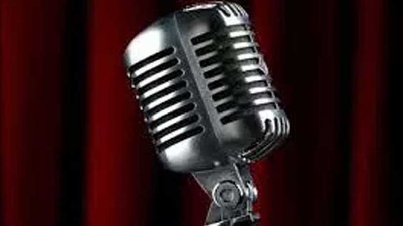 الكوميديا  تطغى على