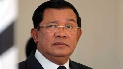 رئيس كمبوديا يعلن عن دعم صيني لبلاده في مواجهة عقوبات الاتحاد الأوروبي