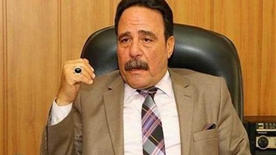 شاهد درع الاتحاد هدية للرئيس السيسي في احتفالية عيد العمال