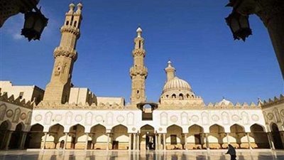 الأزهر يهنئ عمال مصر.. ويؤكد دعمه لهم في النهوض بالوطن