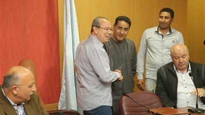 محافظ كفر الشيخ وعضو البرلمان يبحثان مشاكل المواطنين