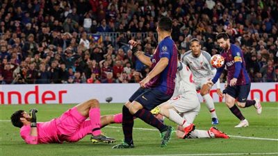 ميسى يحطم ليفربول الكبير.. صحف إسبانيا تحتفل بفوز برشلونة فى دوري أبطال أوروبا