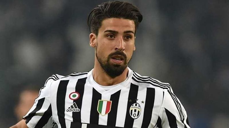 سامي خضيرة لاعب يوفنتوس