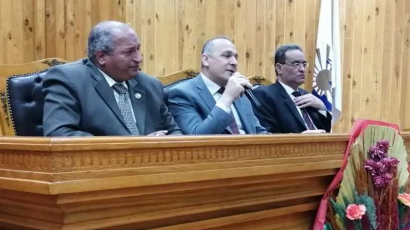 تعليم القاهرة للمعلمين