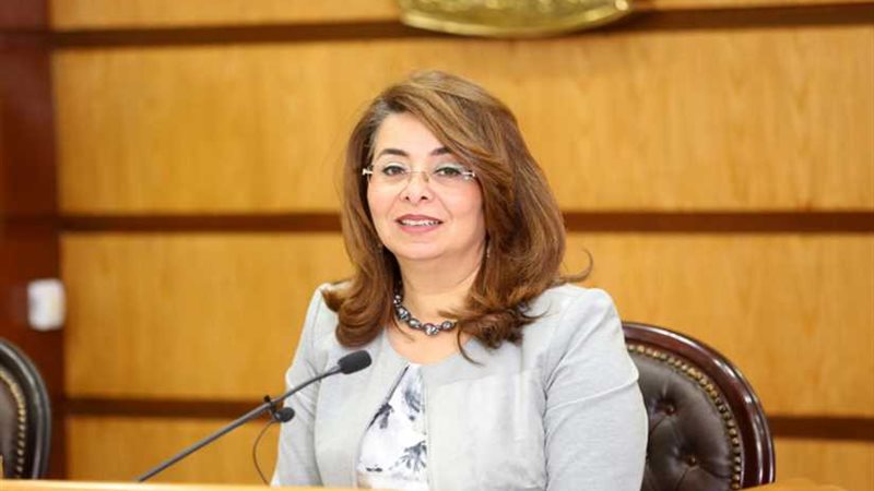 بدء صرف معاشات مايو