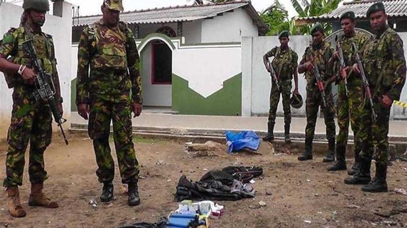 الإرهابيون التسعة..