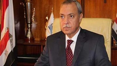 محافظ قنا يتفقد أعمال إحلال وتجديد مستشفيات أبوتشت ونجع حمادي ودشنا