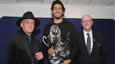 أحمد حجازي يفوز بجائزة أفضل لاعب في 