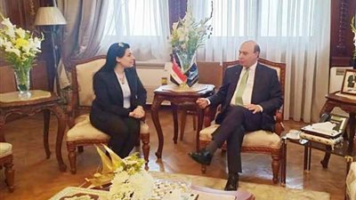 رئيس هيئة قناة السويس يستقبل رئيس لجنة المتطوعين ومرافقي الفرق