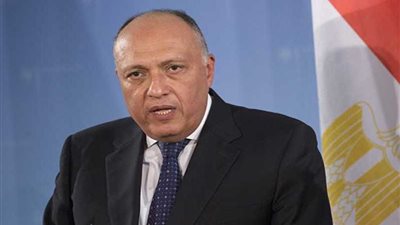 موجز الرابعة.. توجيهات رئاسية بمساعدات لـ3 دول إفريقية وتدشين ثالث غواصة مصرية من طراز 