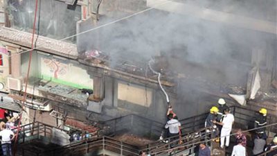 نائب محافظ القاهرة: حريق وسط العاصمة بمحلات تجارية والموقف صعب