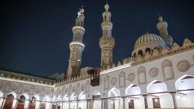 الجامع الأزهر يتزين في رمضان
