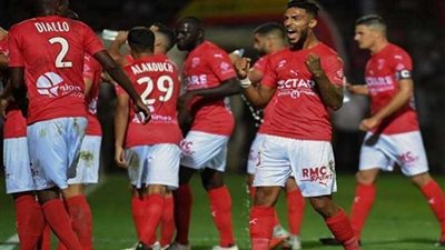 نيم اولمبيك يفوز علي ستاد ريمس بثلاثية نظيفة في الدوري الفرنسي