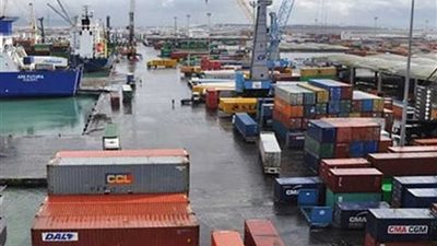 تداول 399 شاحنة بضائع عامة بموانئ البحر الأحمر