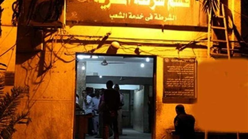 4 بلطجية يثيرون الرعب