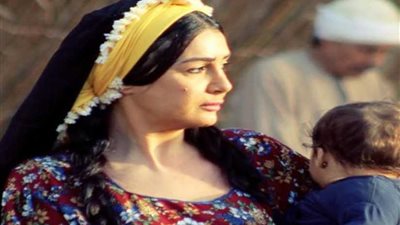 غادة عبد الرازق تجمع أنغام وزوجها في مسلسلها