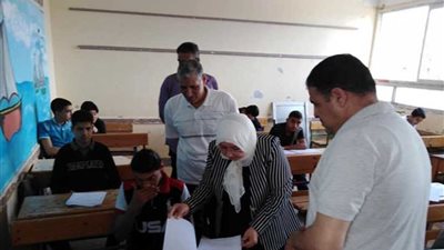 ليلى مرتجى تتابع امتحانات الاعدادية فى شمال سيناء