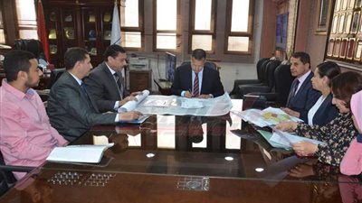 محافظ بني سويف يعتمد المخطط الاستراتيجي لمدينة سمسطا