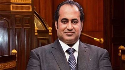 عبدالرحيم كمال: السيسي يسعي لوضع الاقتصاد المصري ضمن الاقتصادات السبعة الكبرى بحلول 2030