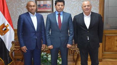 صبحي يجتمع بأحمد أحمد وهاني أبوريدة