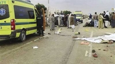 إصابة 14 شخصًا في تصادم سيارتين بالدقهلية