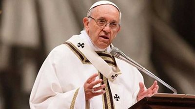 بابا الفاتيكان يصل مقدونيا الشمالية في أول زيارة من نوعها للبلاد