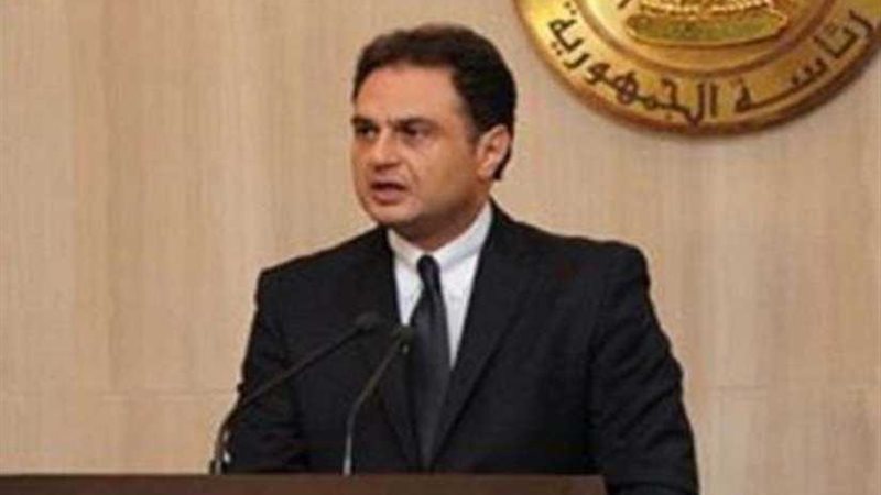 سفير مصر بفرنسا يشيد