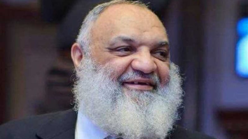 8 مهندسين يتنافسون