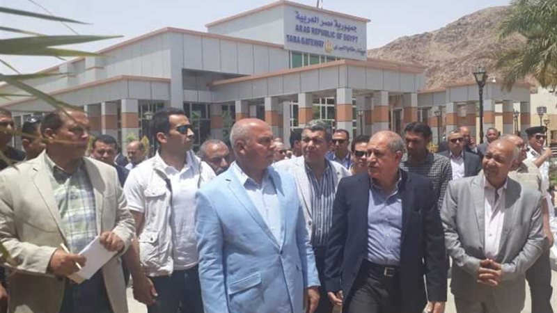 وزير النقل يتفقد